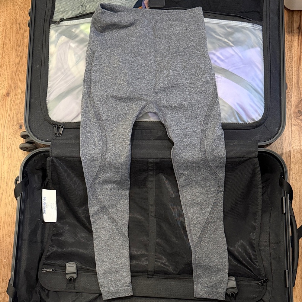 Seamless High Waisted Grey Leggings Crop Size 4 New